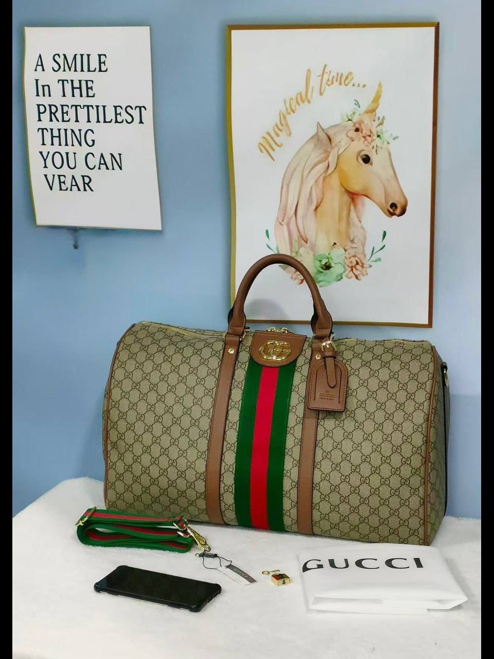 სამგზავრო ჩანთა