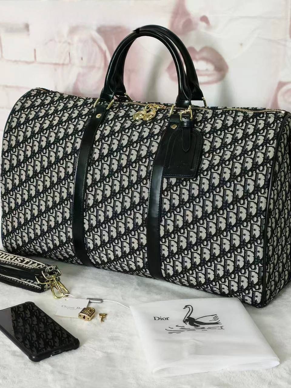 სამგზავრო ჩანთა