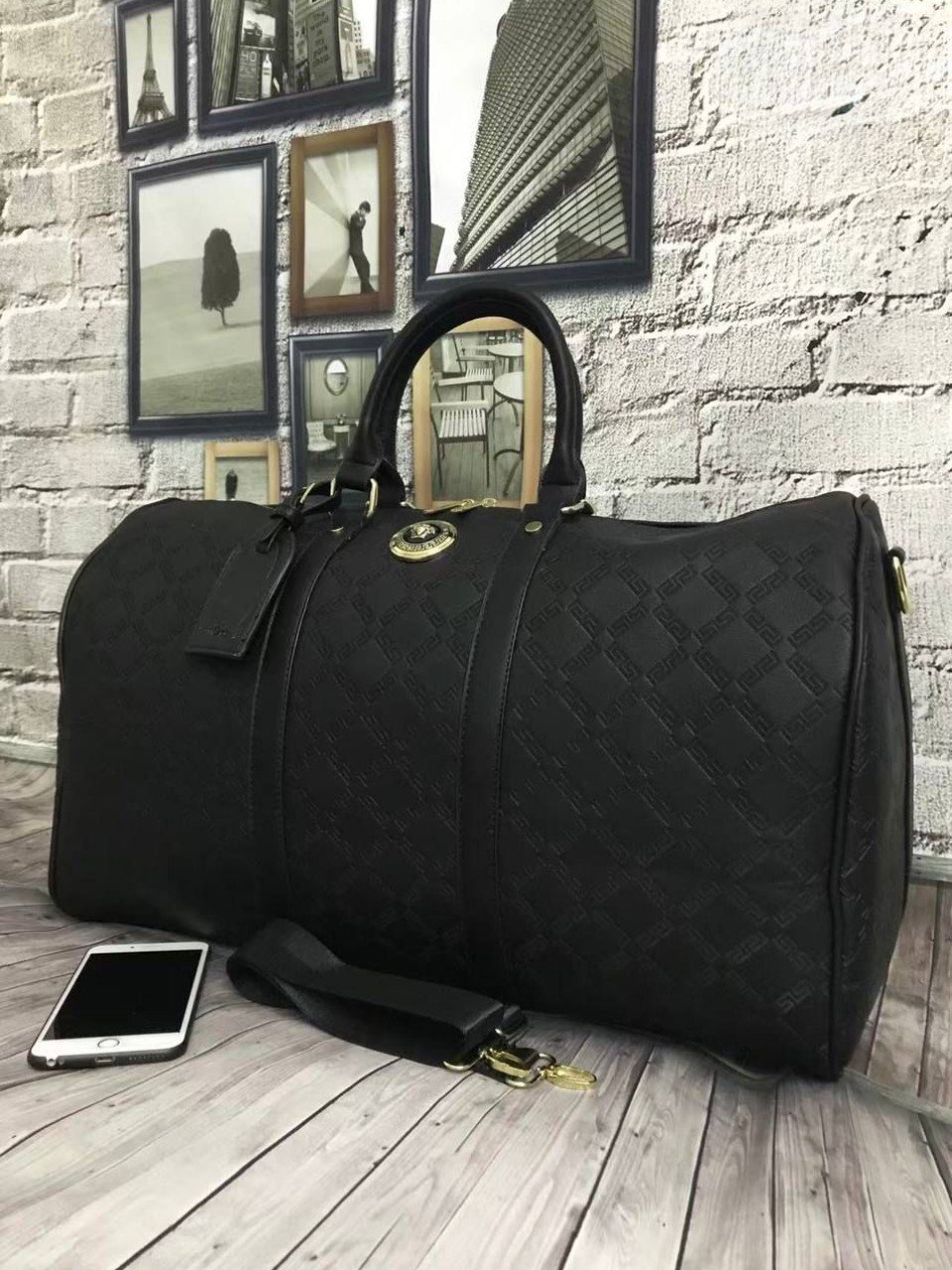 სამგზავრო ჩანთა