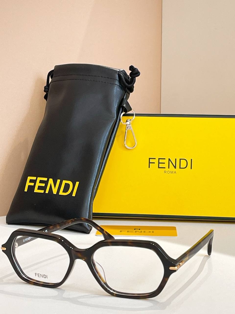 სათვალე