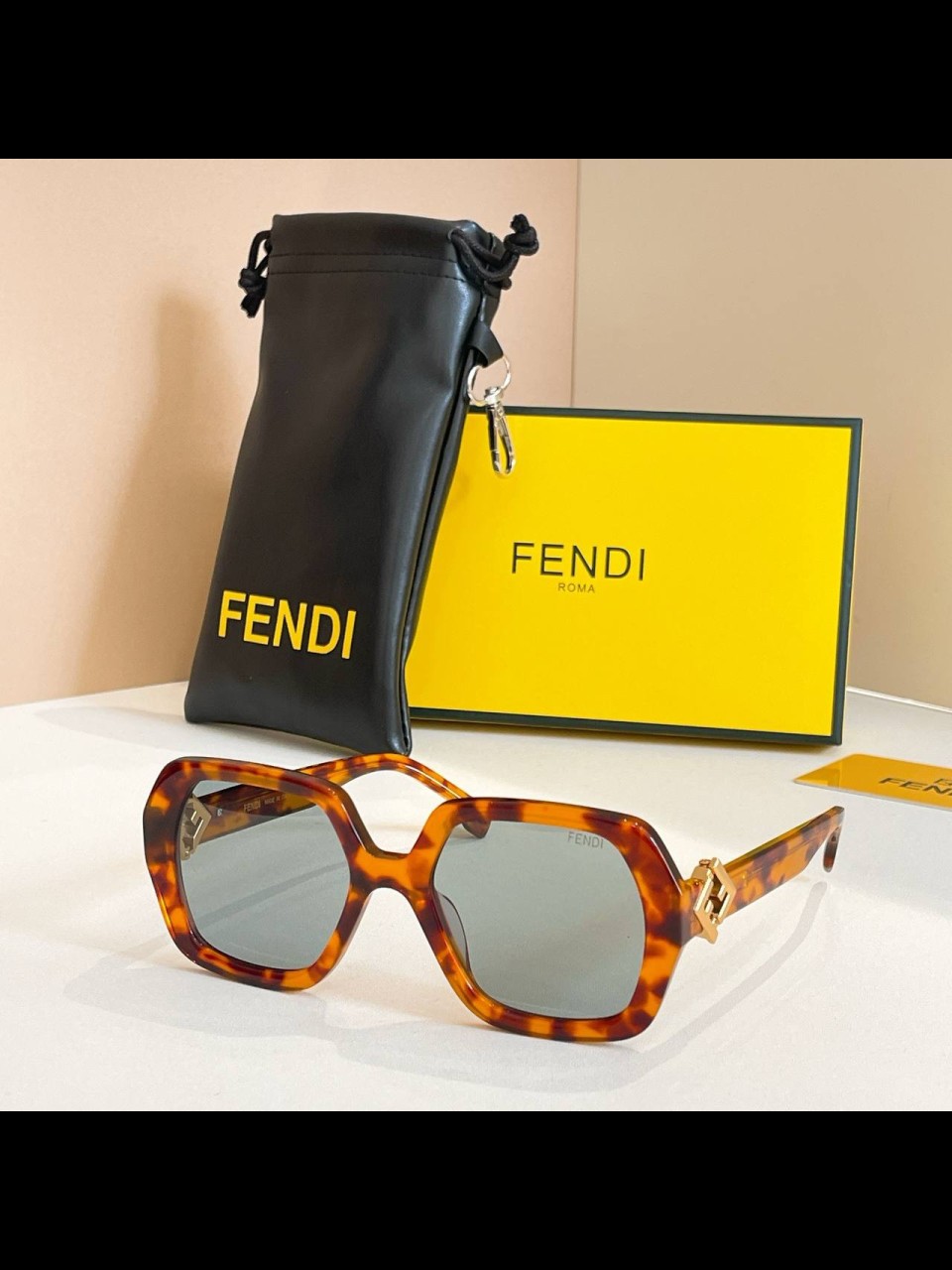 სათვალე