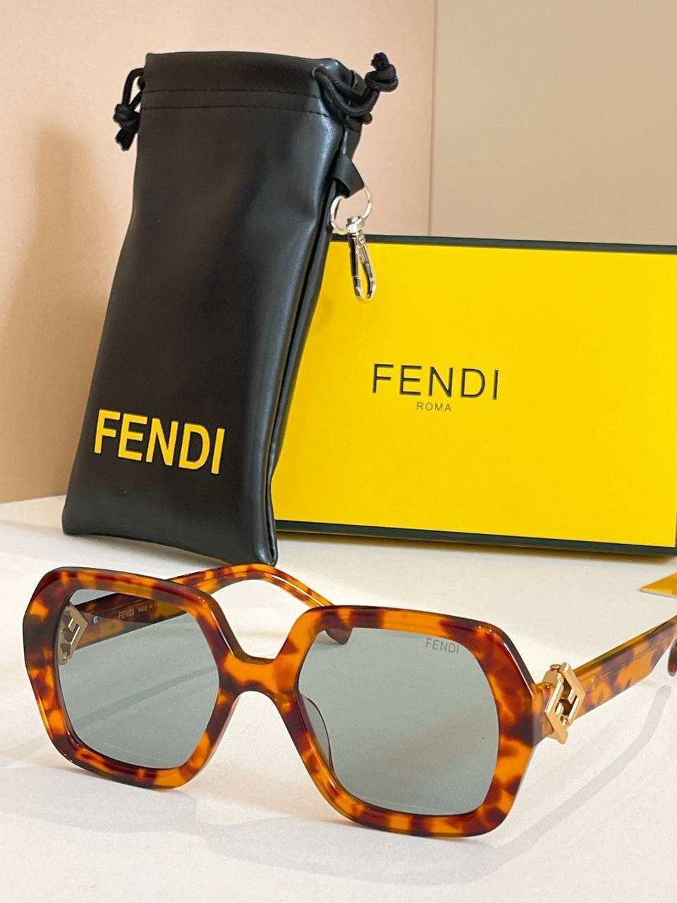 სათვალე