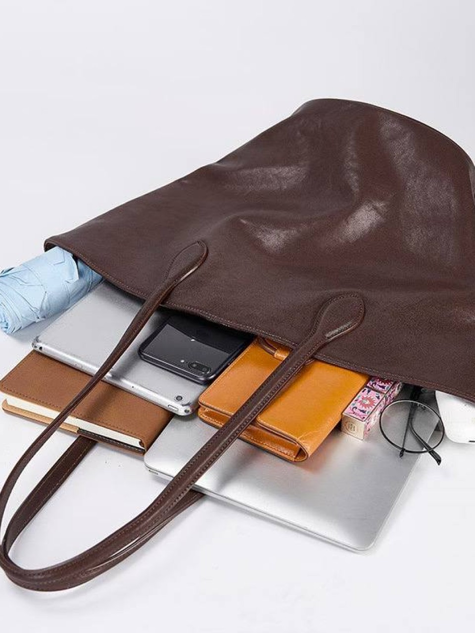 ტყავის ჩანთები