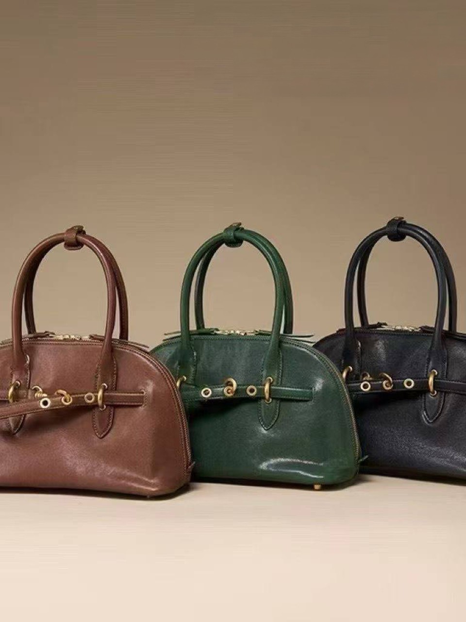 ტყავის ჩანთები