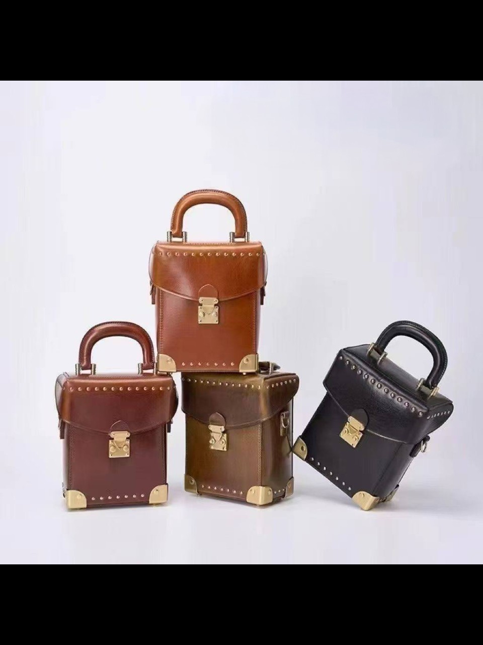 ტყავის ჩანთები