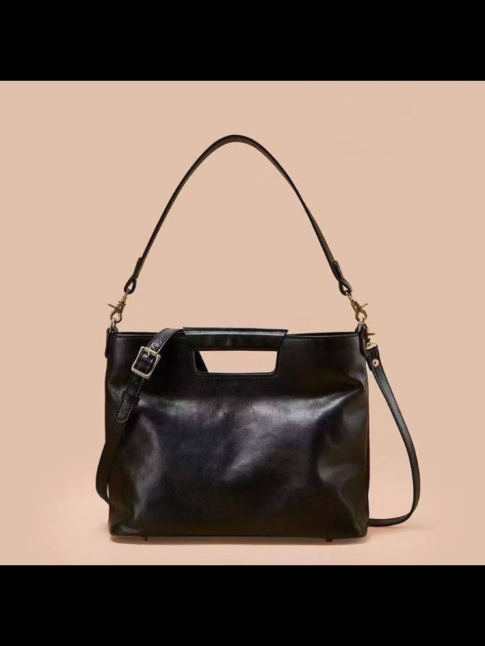 ტყავის ჩანთები