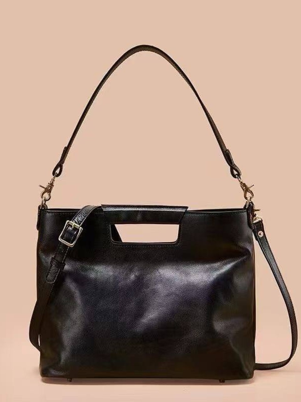 ტყავის ჩანთები