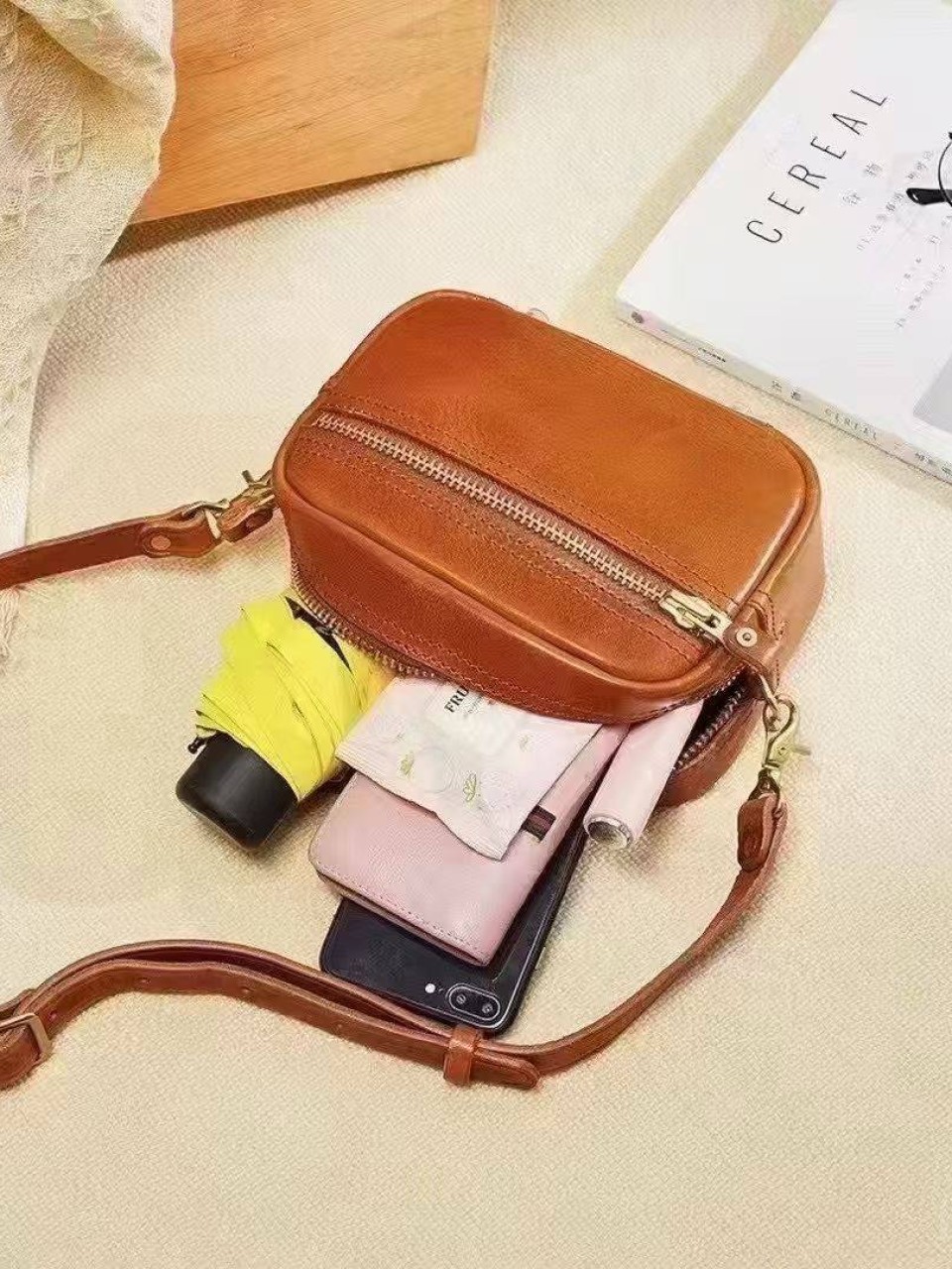 ტყავის ჩანთები