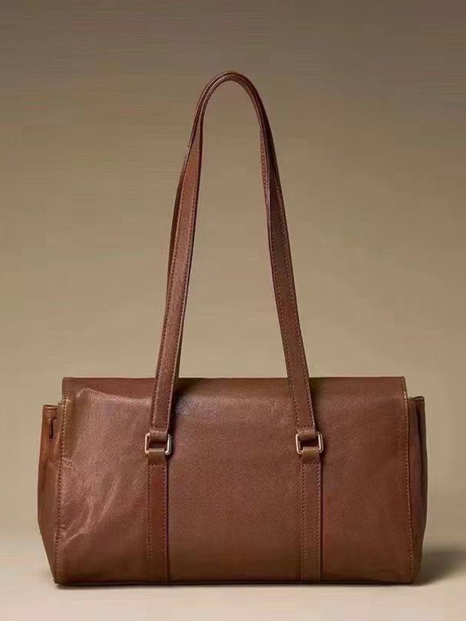 ტყავის ჩანთები