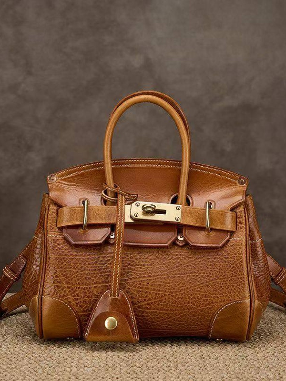 ტყავის ჩანთები