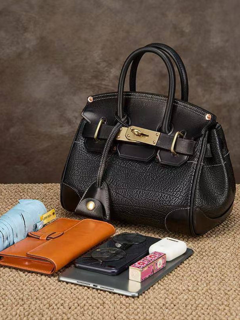 ტყავის ჩანთები