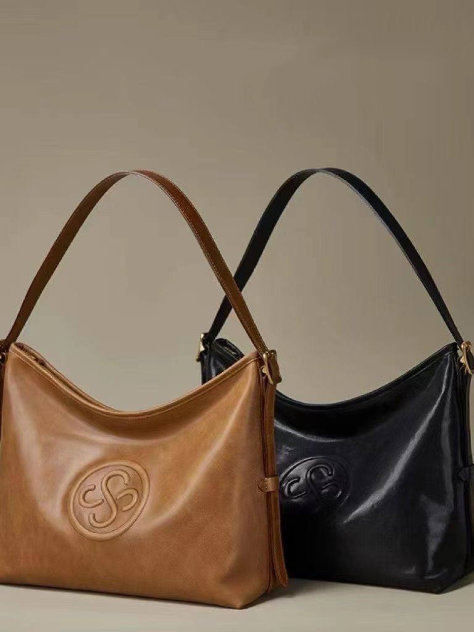 ტყავის ჩანთები