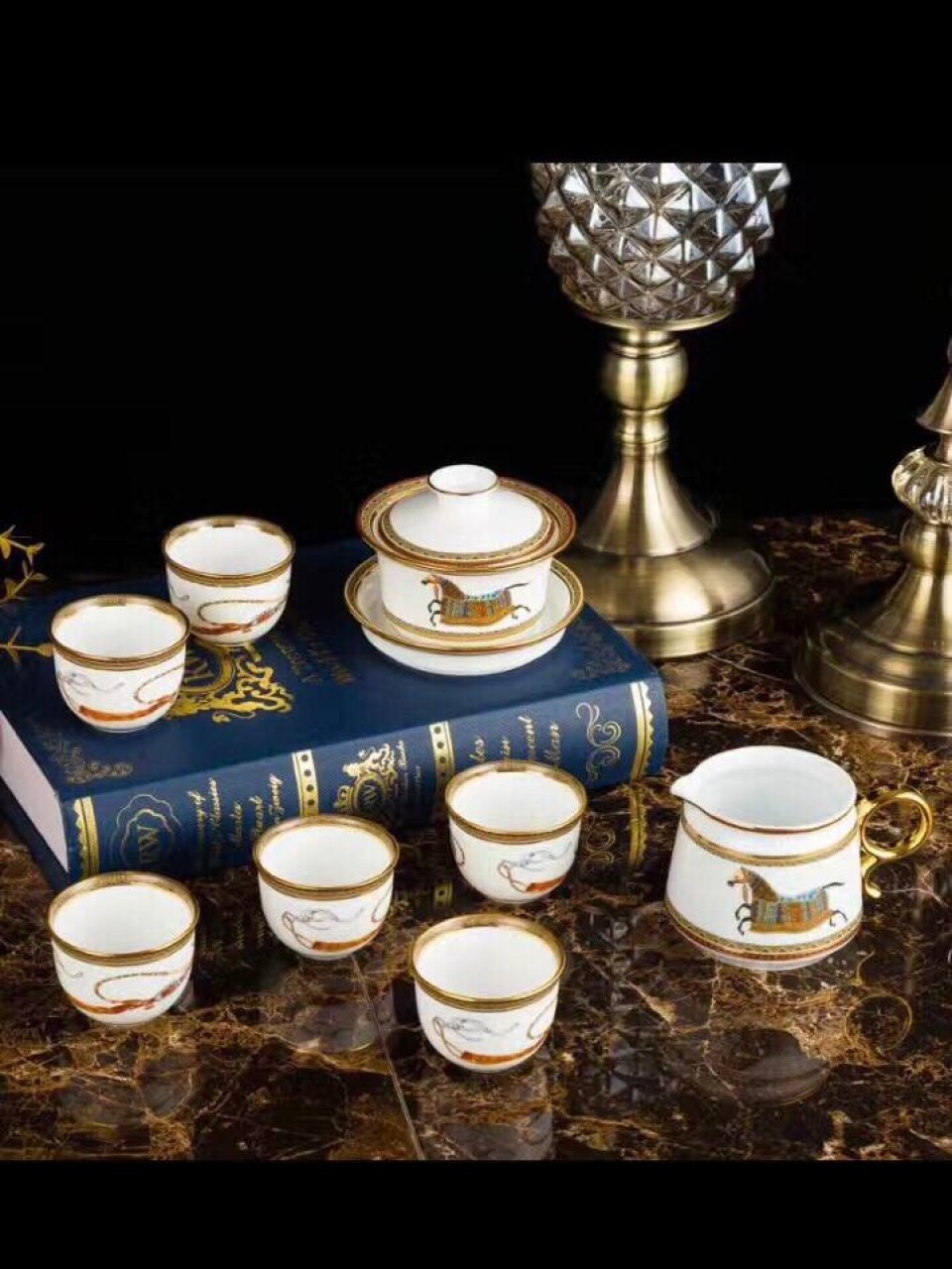 ფინჯანის კომპლექტი