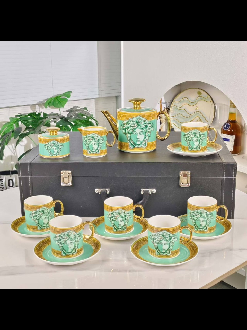 ფინჯანის კომპლექტი