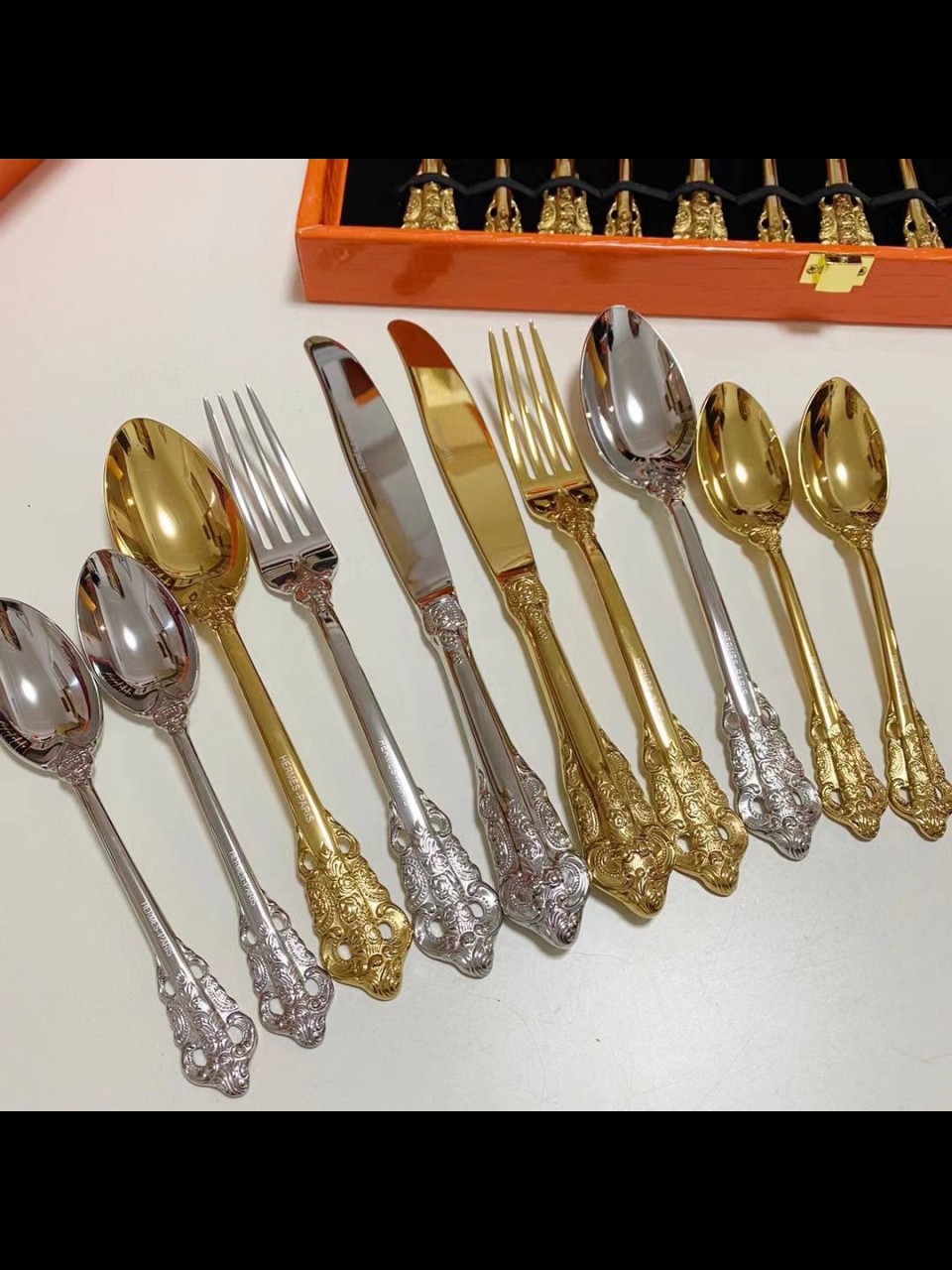 დანა ჩანგლის კოვზის კომპლექტი