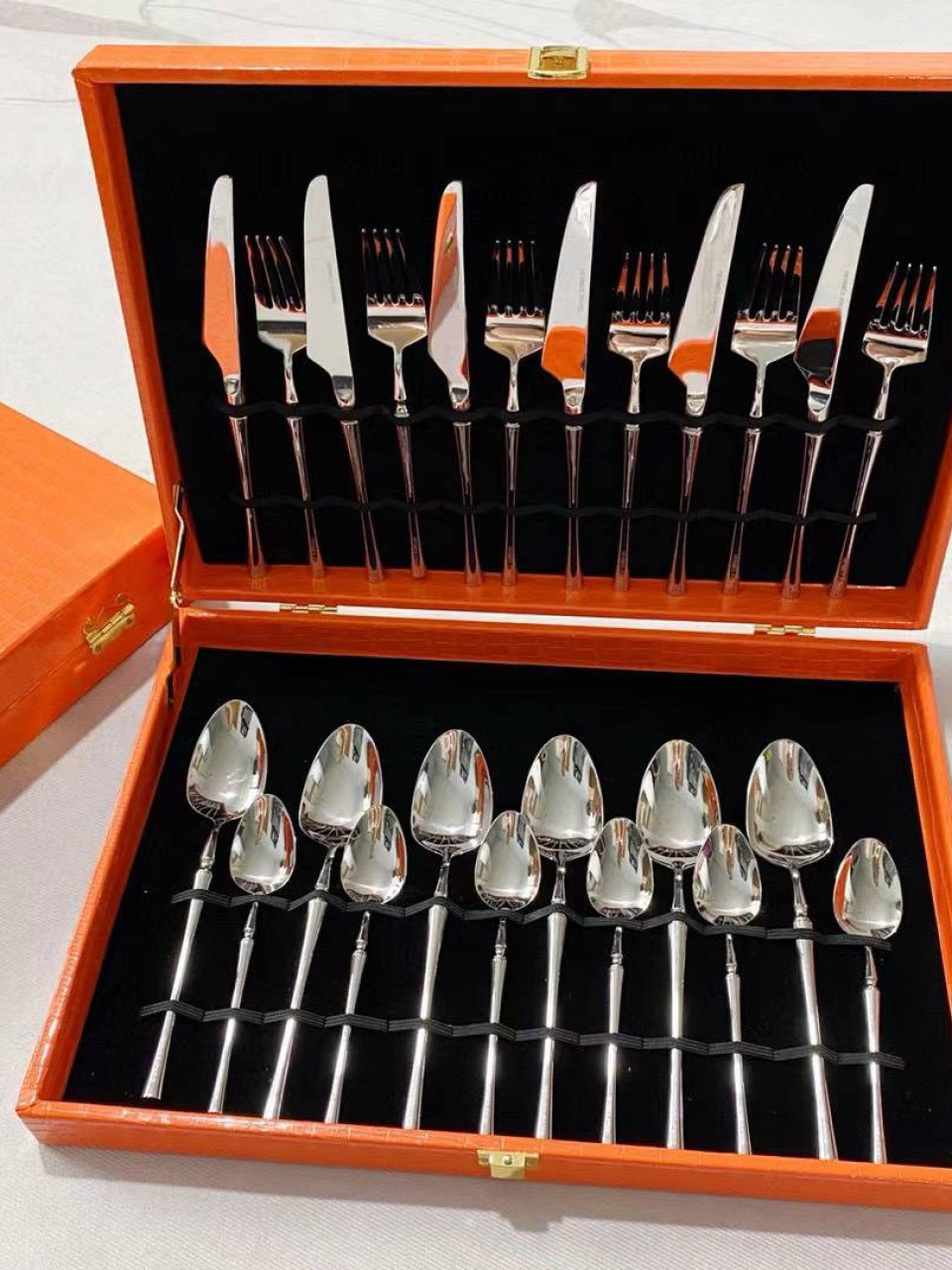 დანა ჩანგლის კოვზის კომპლექტი