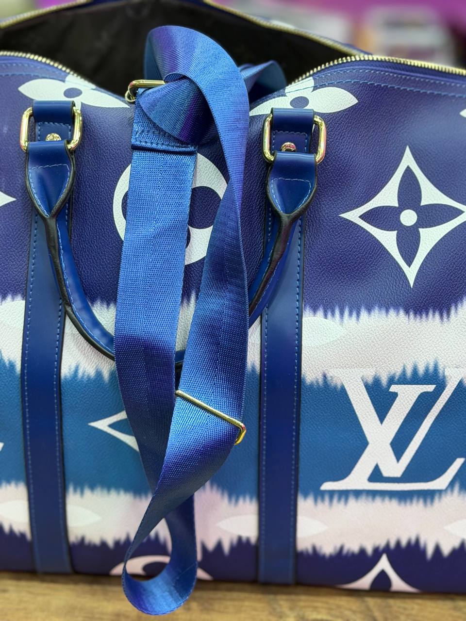 სამგზავრო ჩანთა