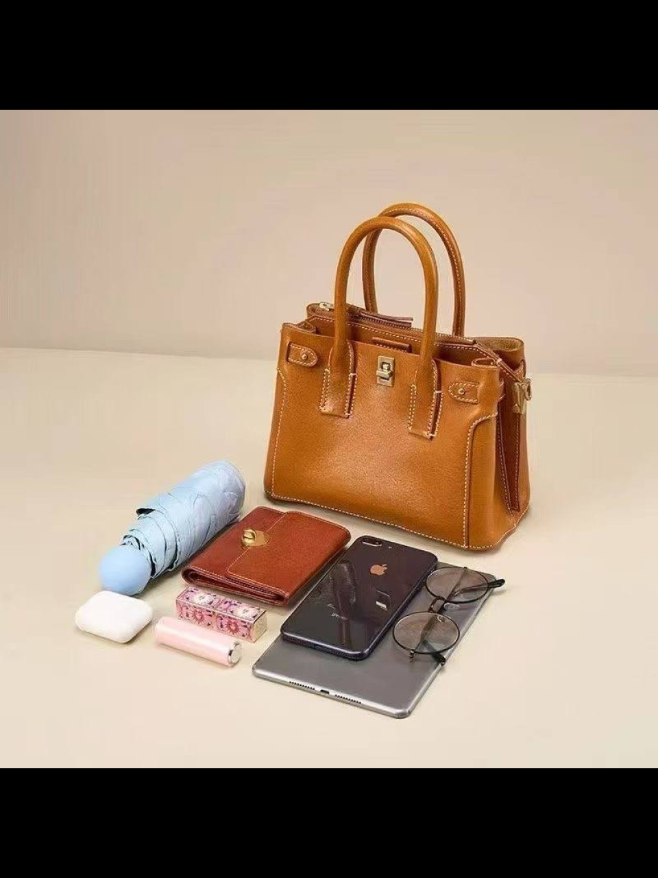 ტყავის ჩანთები