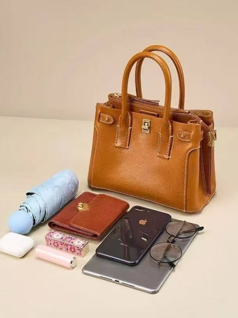 ტყავის ჩანთები