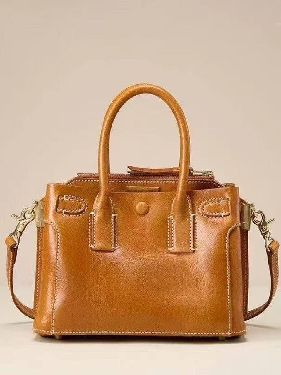 ტყავის ჩანთები