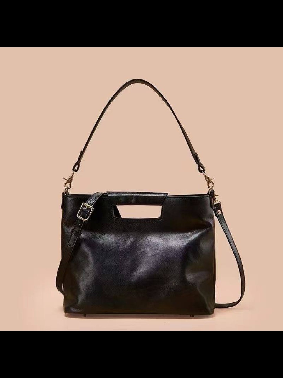 ტყავის ჩანთები