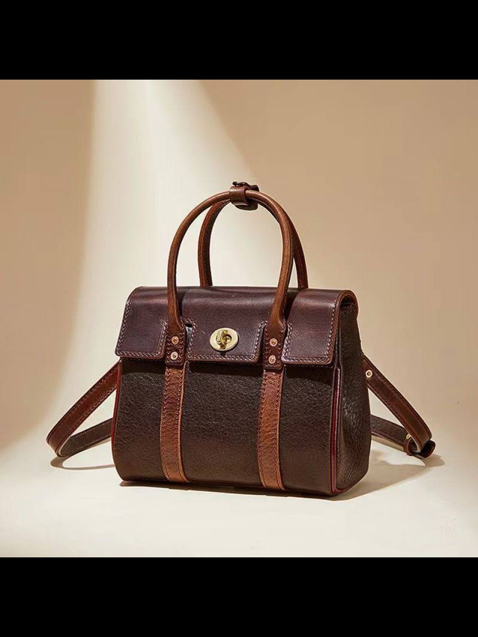 ტყავის ჩანთები