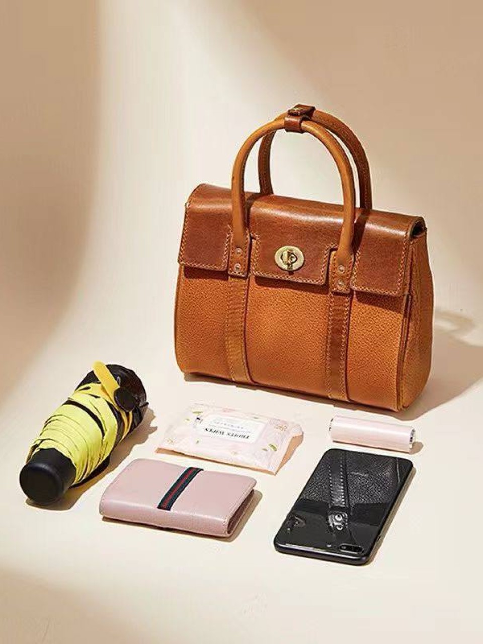 ტყავის ჩანთები