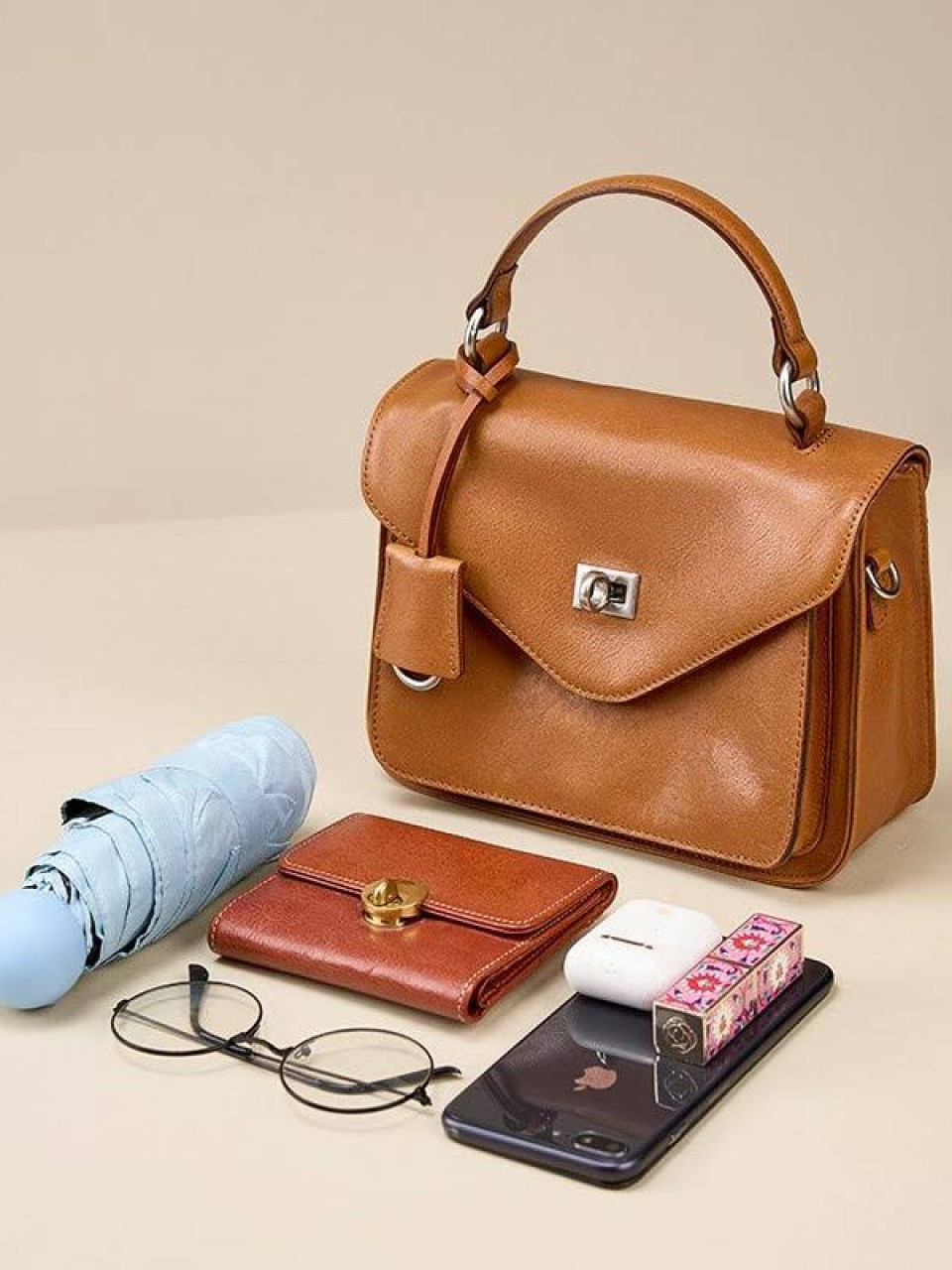 ტყავის ჩანთები