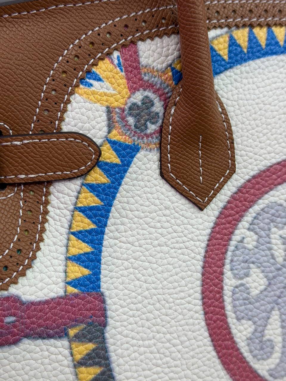 ტყავის ჩანთა