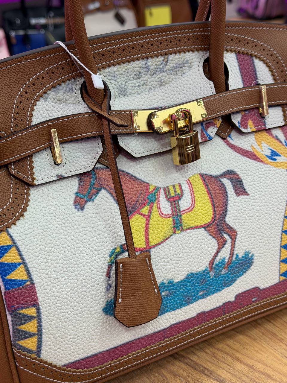 ტყავის ჩანთა